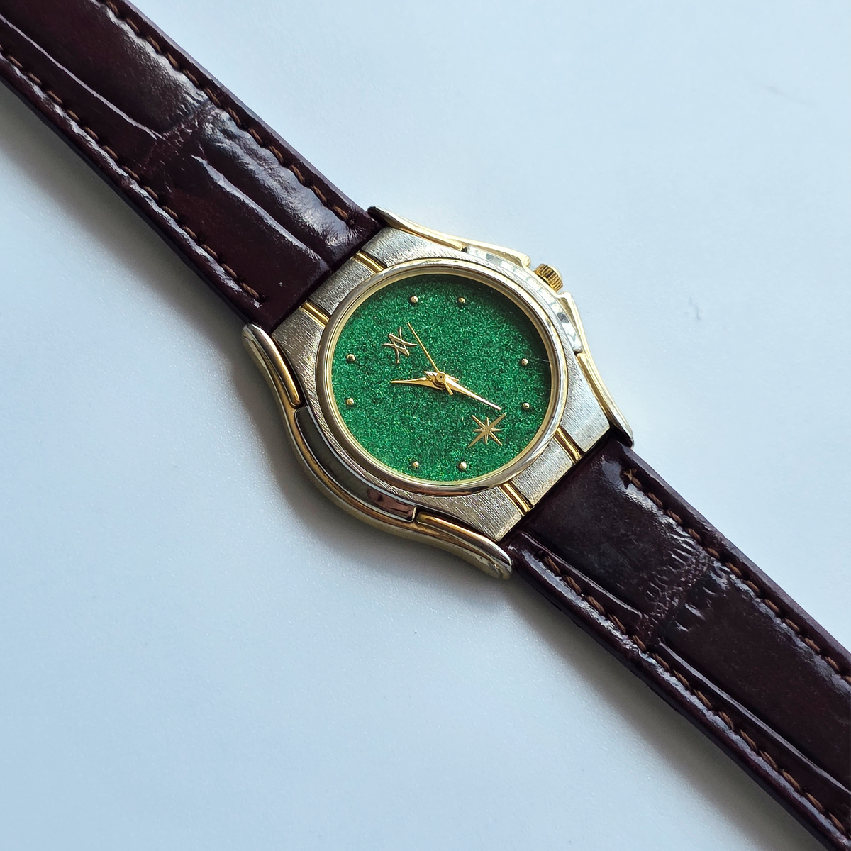 155. Explorer Two-tone Green