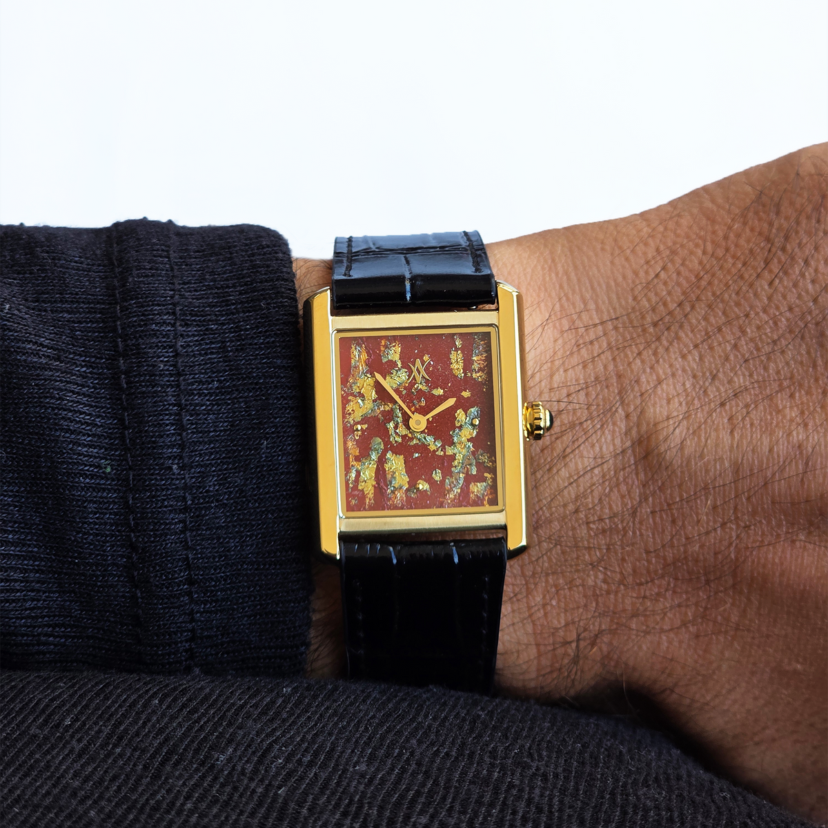 231. Crimson Gold (34mm)
