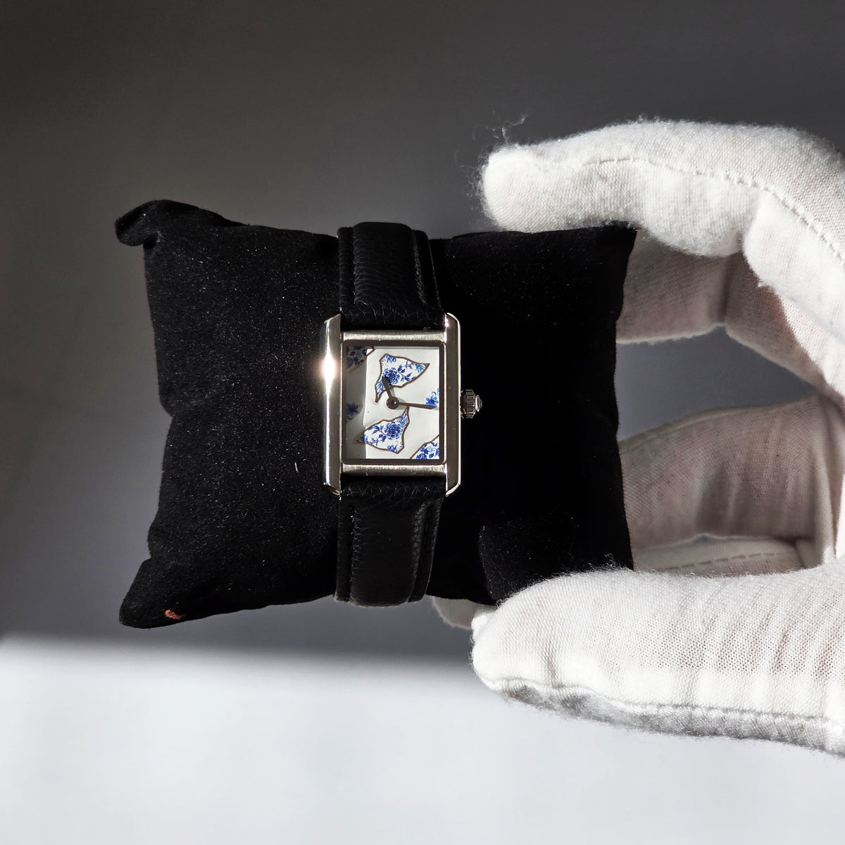 Dust of Time (W) watch