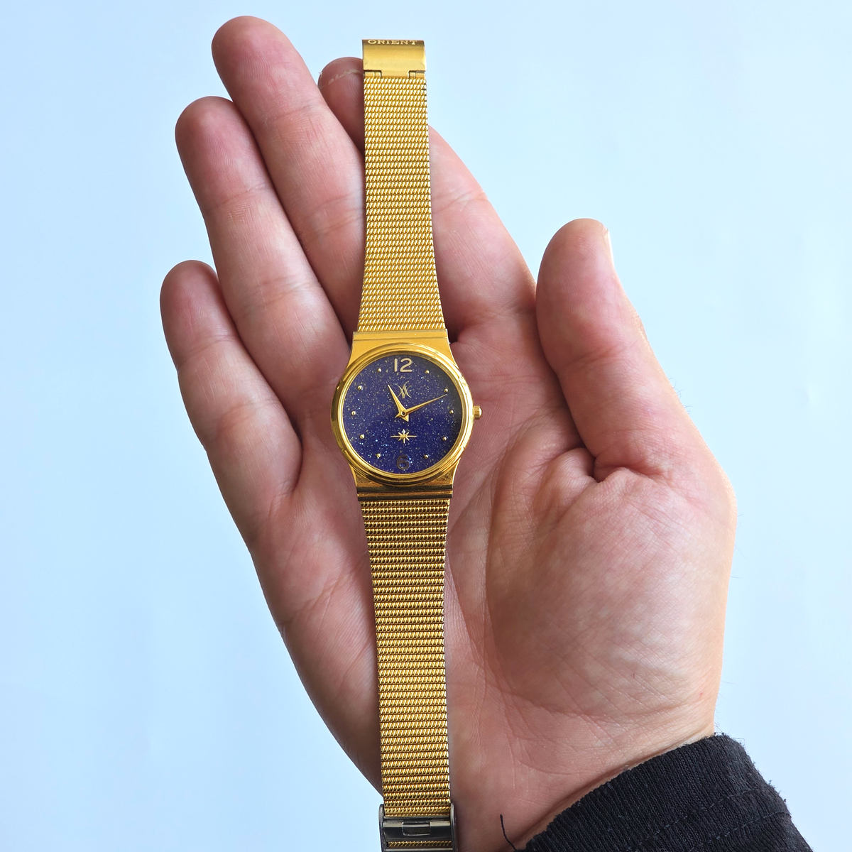 197. Midnight Galaxy Golden